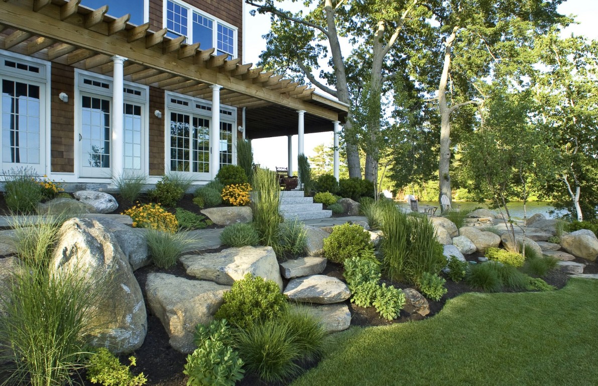 Commercial Landscaping service by professional landscapers in St. Louis Park, Minnesota